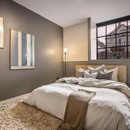 L Luxurious Hideaway In Centrum Leilighet *