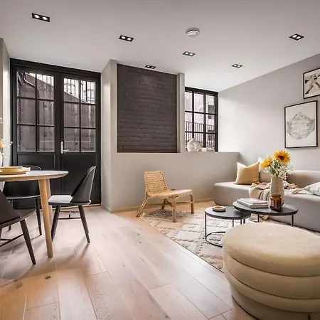 L Luxurious Hideaway In Centrum Apartment