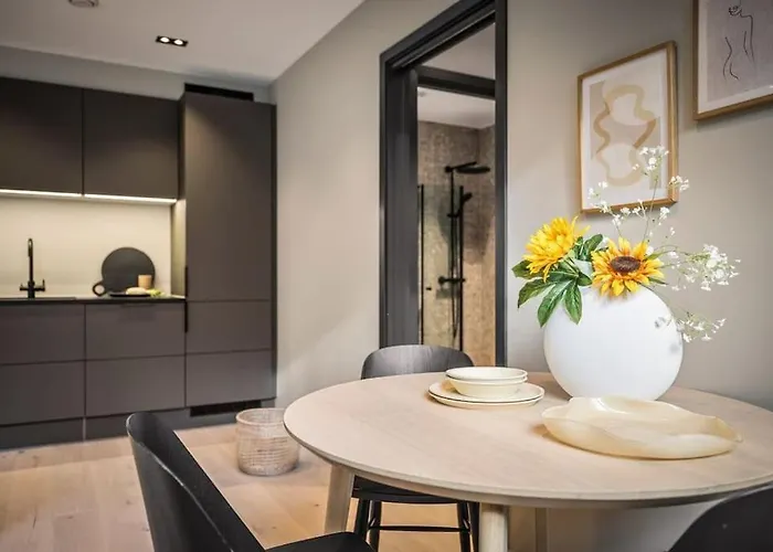 L Luxurious Hideaway In Centrum *